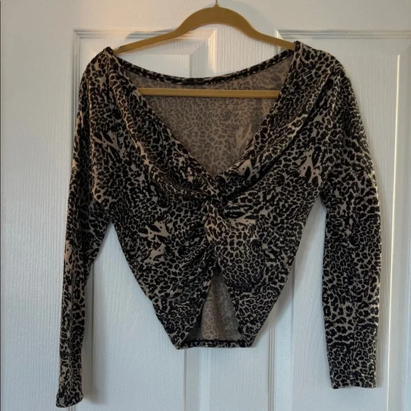 Leopard Patterned Reversible Top - Picture 3 of 5